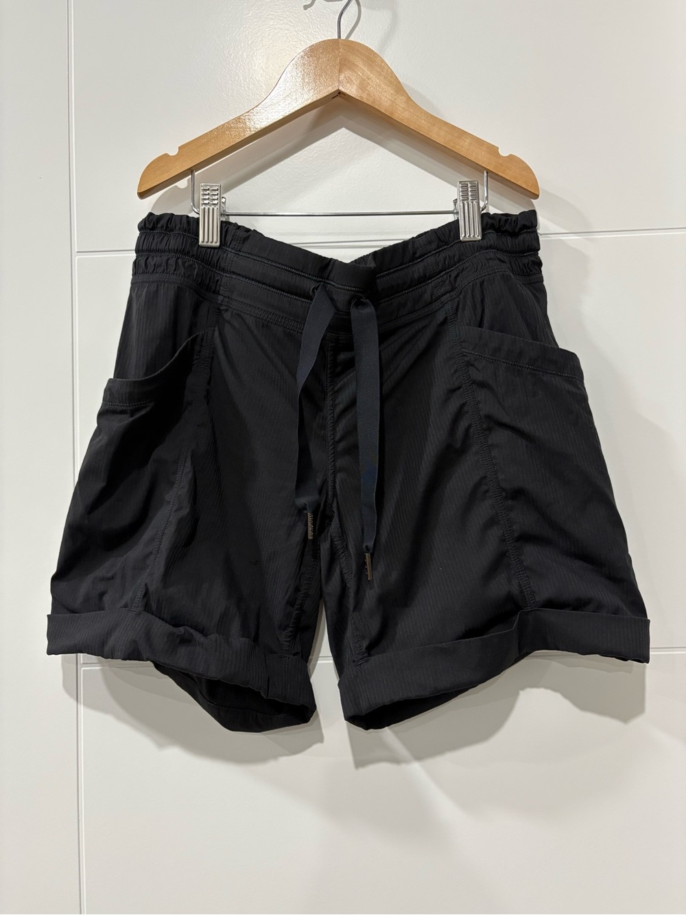 lululemon athletica Black Drawstring Relaxed Athletic Shorts